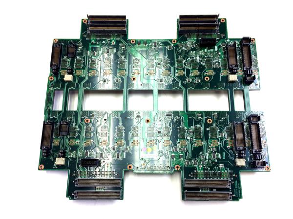 8852 Midplane (Chassis Hardware Version V11 Only)